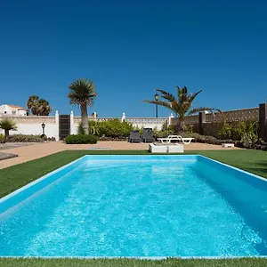  Apartamento Homeforguest With Pool And Terrace 1 Min From The España